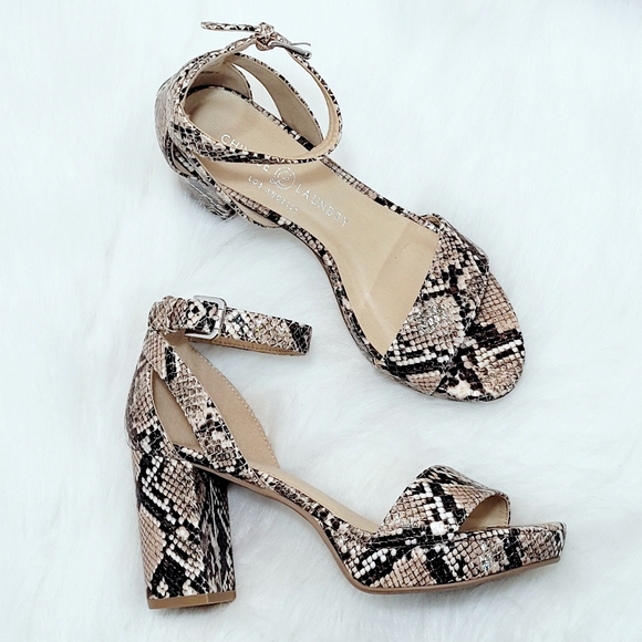 Chinese Laundry Go On Platform Sandal - Picture 4 of 6